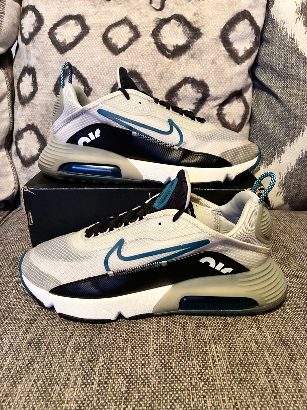 Nike Air Max 2090 Green Abyss Size 11